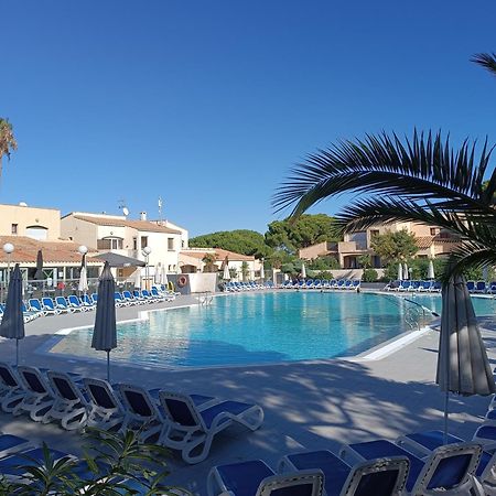 Studio Renove Dans Residence De Vacances Avec Grande Piscine Chauffee, Parking Et Terrasse Agde Exterior photo